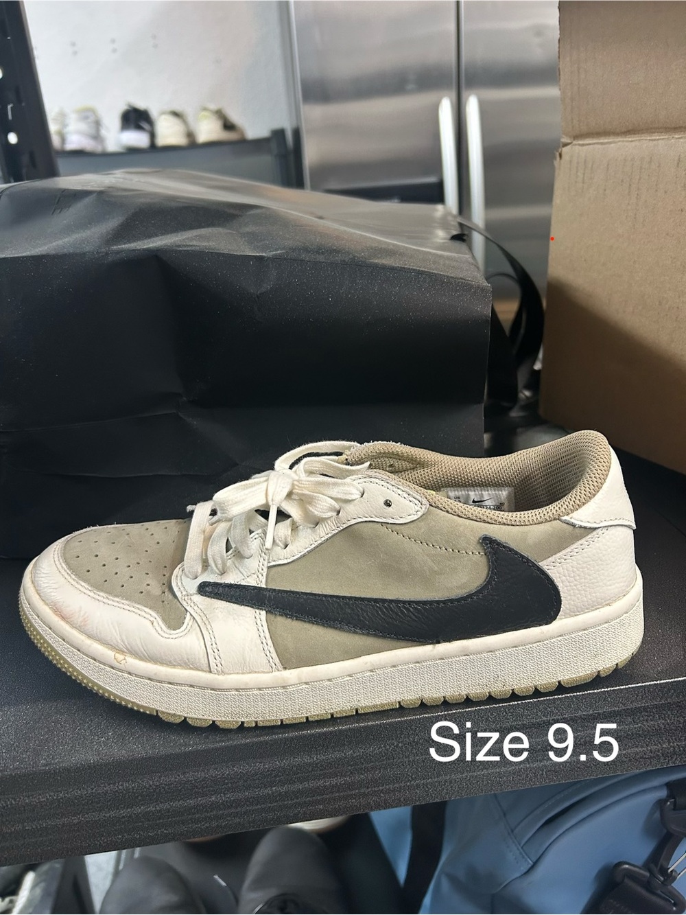 Nike Men's Low Top Sneakers - White, Beige, Black